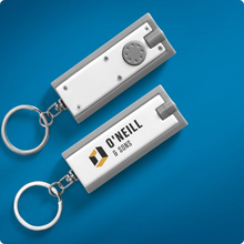 Load image into Gallery viewer, Keyring with Light
